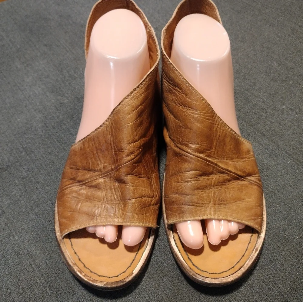 FREE PEOPLE D'orsay Distressed Leather Sandals Shoes - Picture 2 of 11